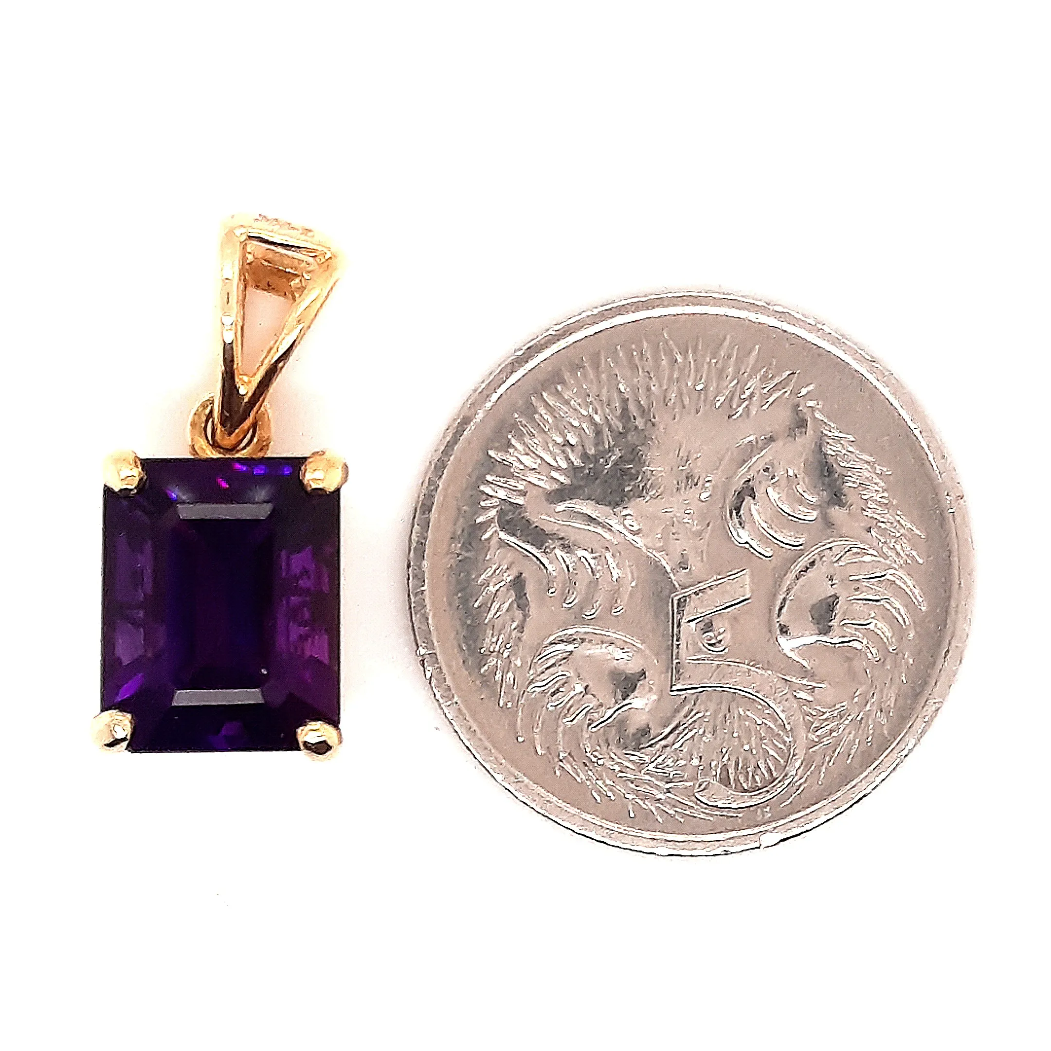 14ct Yellow Gold Step Cut Amethyst Pendant