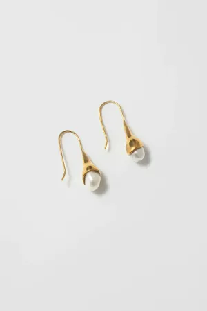 ANNA PEARL DROP EARRINGS