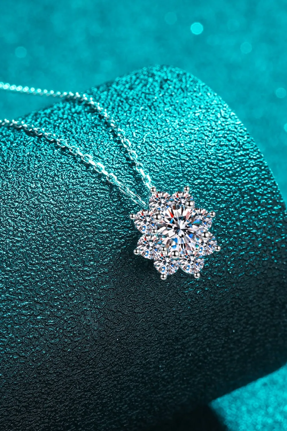 *APP EXCLUSIVE* 1 Carat Moissanite Snowflake Pendant Necklace