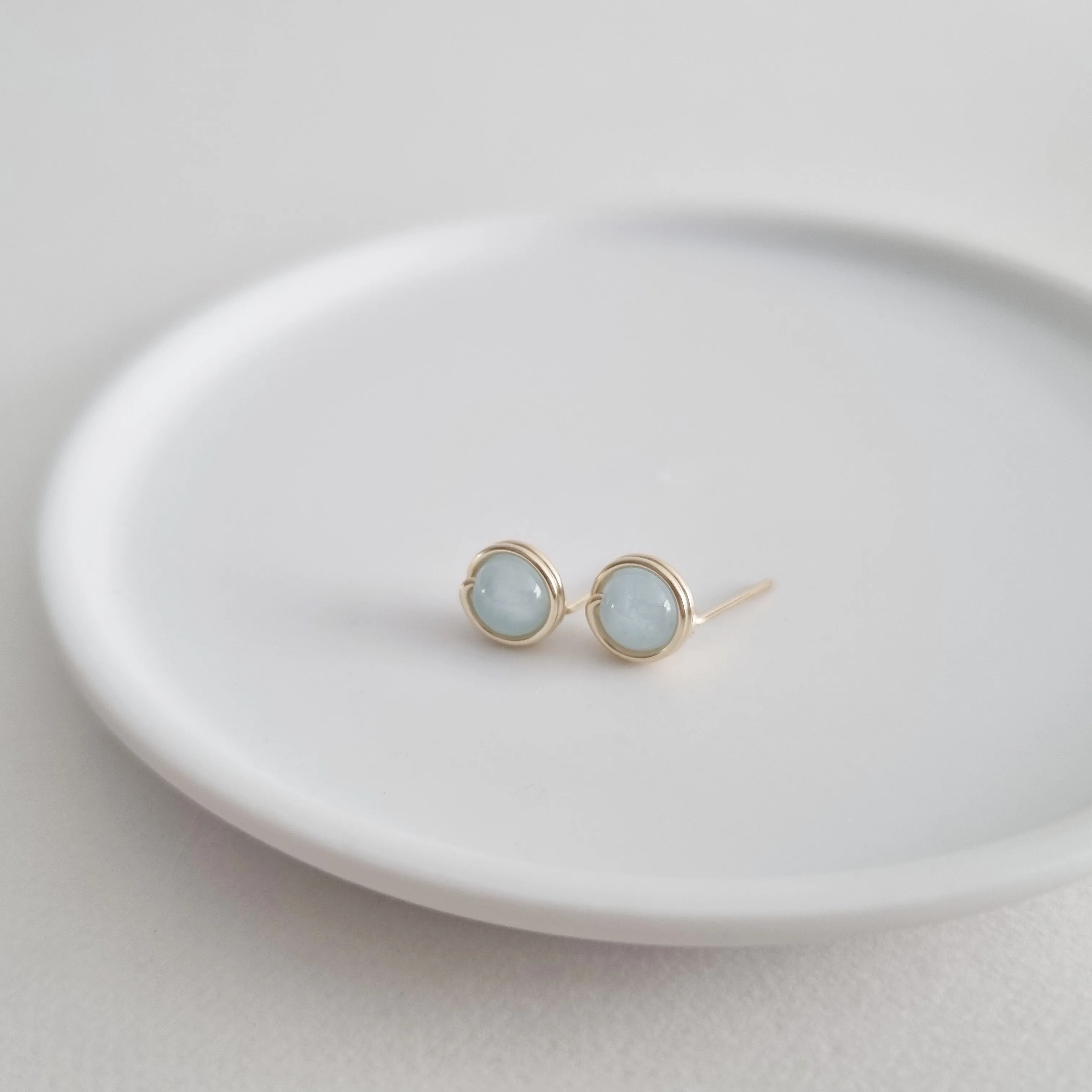 Aquamarine Earstuds (Medium) / 14k Gold-filled