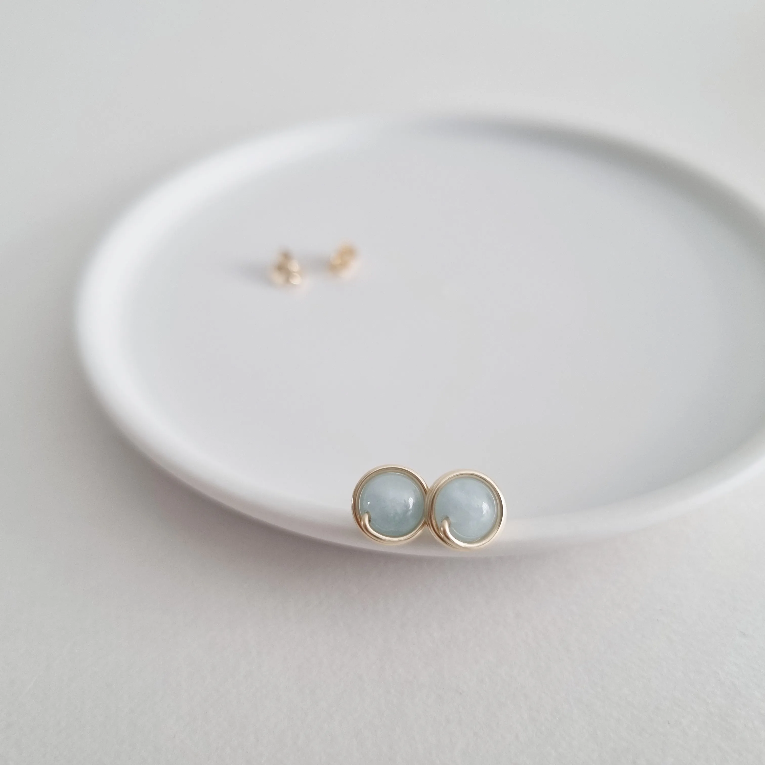 Aquamarine Earstuds (Medium) / 14k Gold-filled