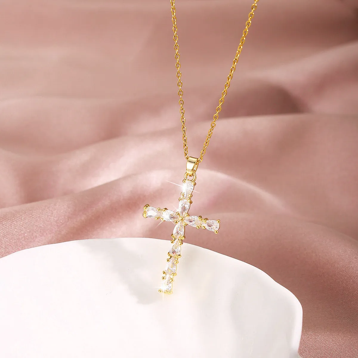 Cross Copper Plating 18K Gold Micro Inlaid Zircon Titanium Steel Necklace