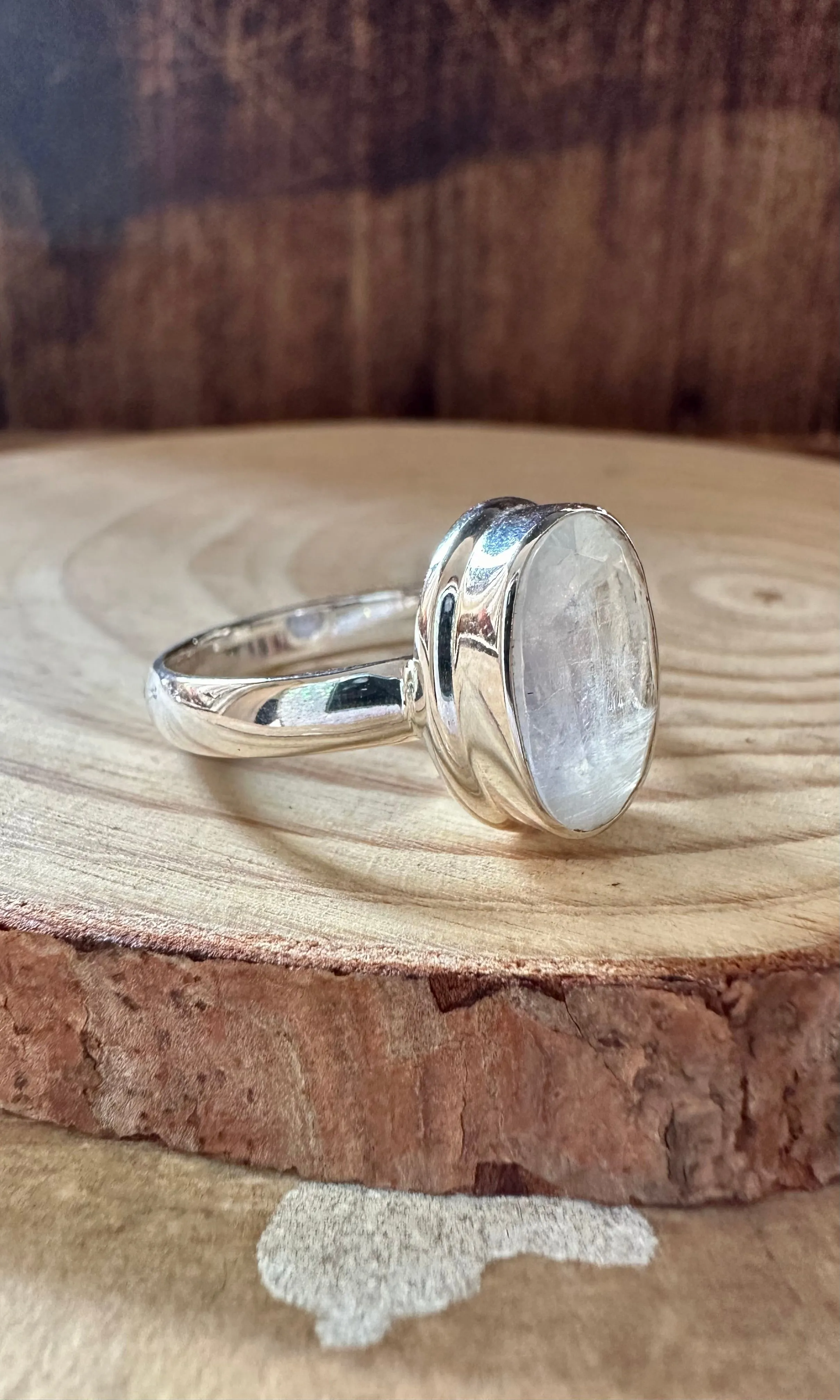 DAZZLING MOONSTONE Sterling Silver Ring • Size 10