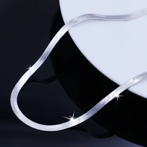 Fashion Jewelry Snake Chain Necklace for Women with Zircon in 925 Sterling Silver