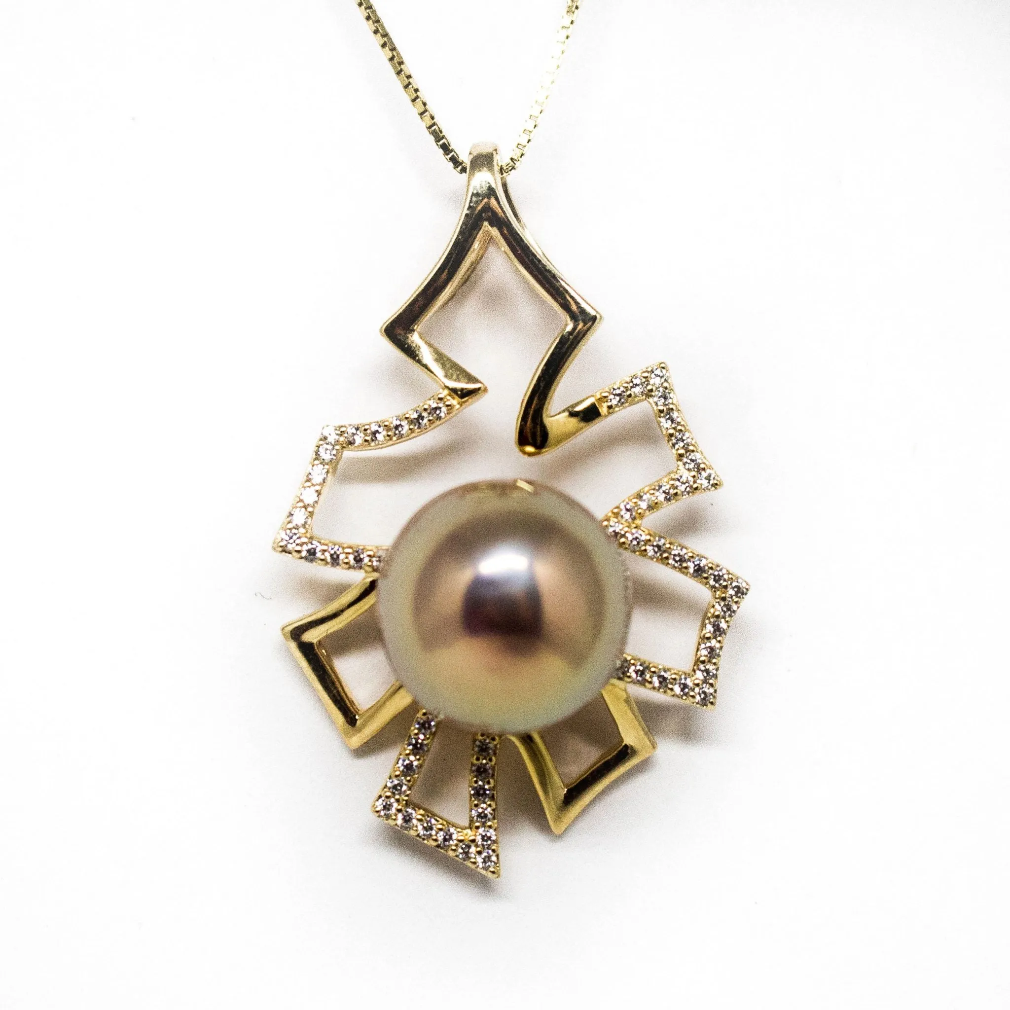 GOLDEN TREE OF LIFE EDISON PEARL NECKLACE