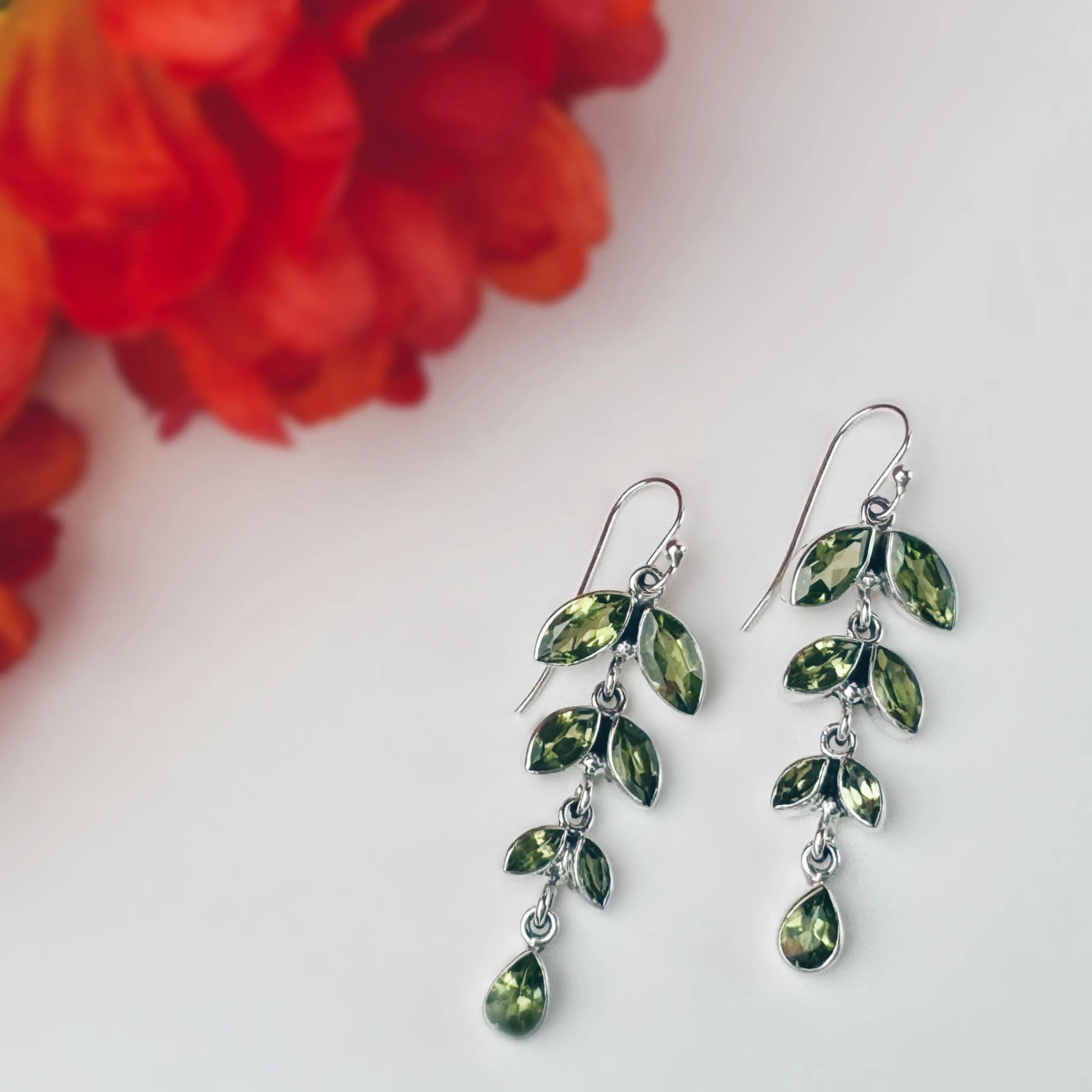 Lime Leaf Earrings - VE502