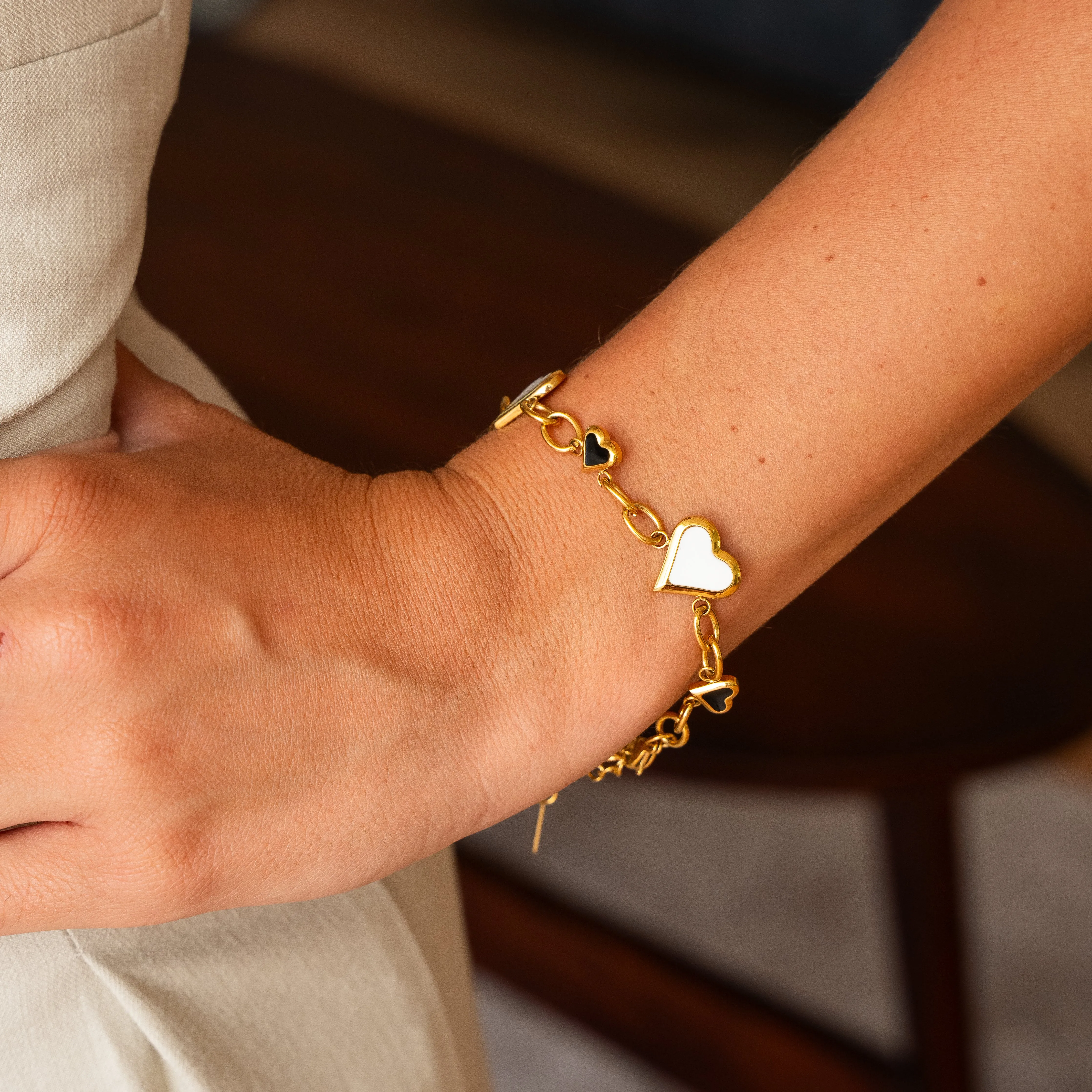 Monochrome Hearts Chain Bracelet - Gold