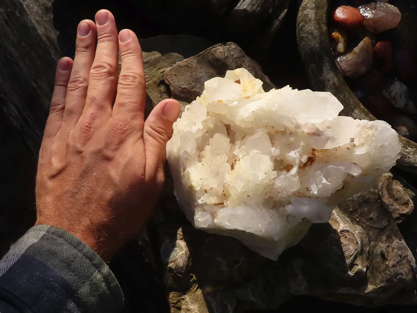 Natural Sugar Quartz Crystal Cluster  x 1 From Ambatofinadrahana, Madagascar