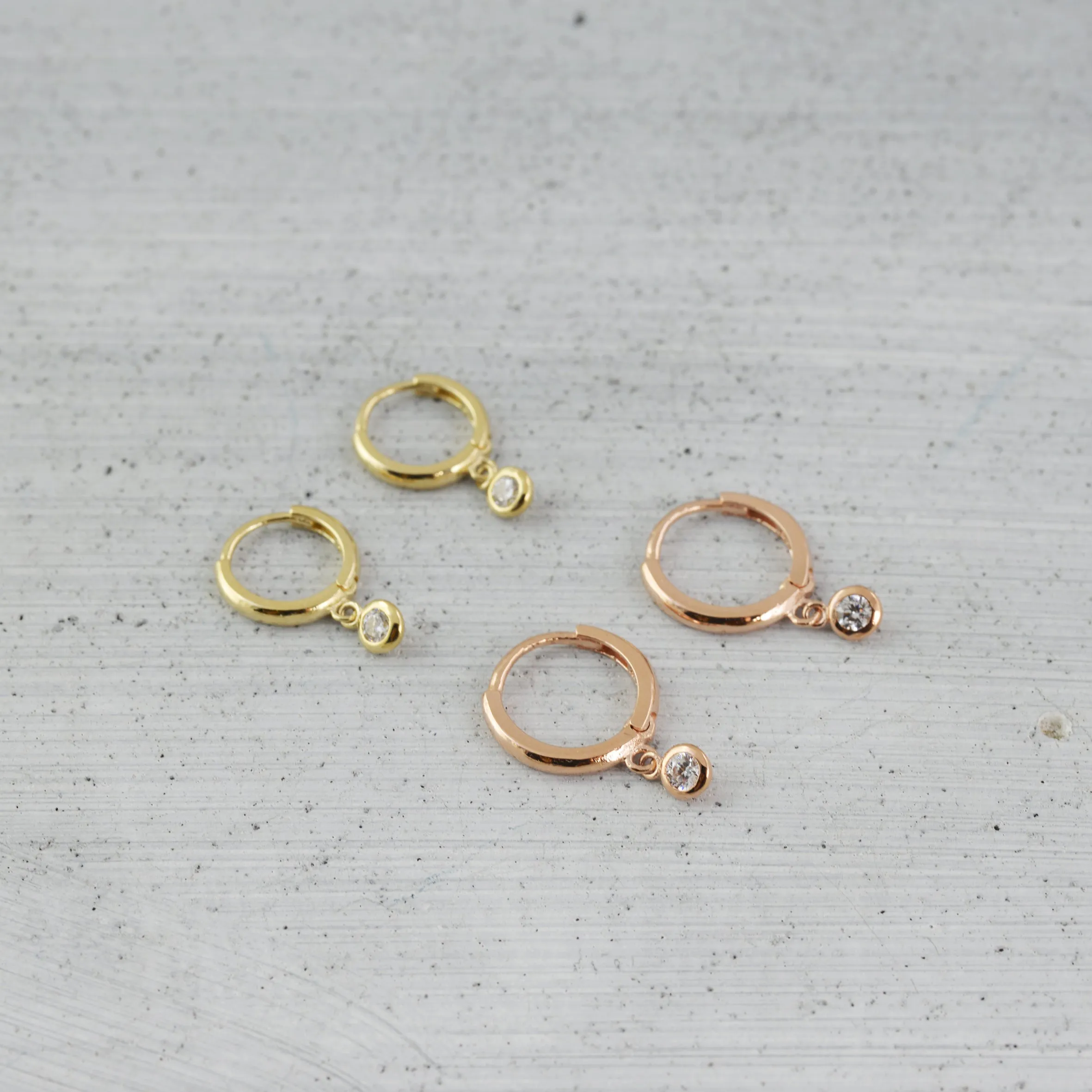 One dream sleeper Earring (single) - 14K/ 18K Gold