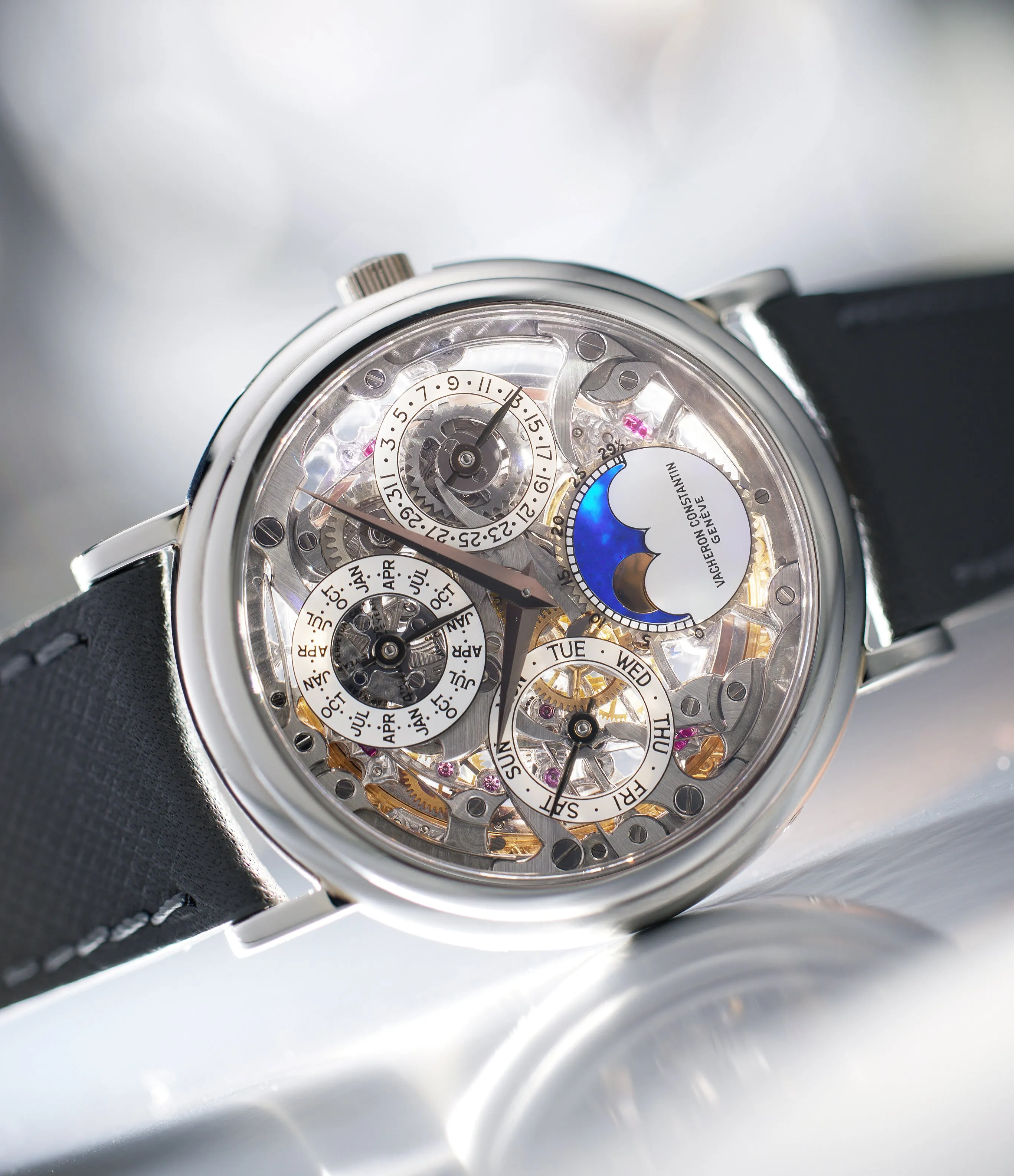 Perpetual Calendar | 43032/000P-3 | Platinum